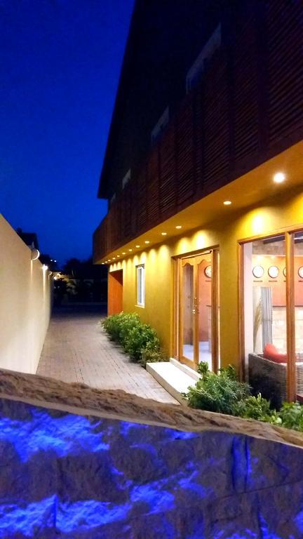 Dorado Eagle Beach Hotel Ораниестад Екстериор снимка